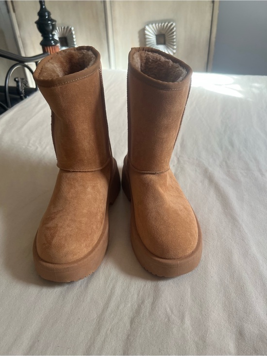 Shibever Shoes - Women's Suede Platform Winter Boots in Chestnut Brown